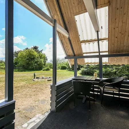 Hyggeligt Pa Stor Naturgrund Sj916 Semesterbostad *