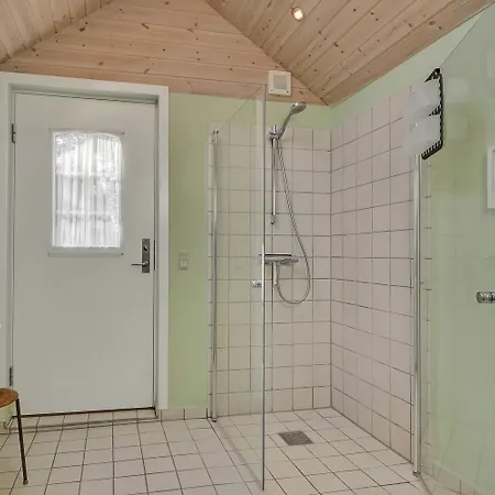 Ferienhaus Hyggeligt På Stor Naturgrund Sj916