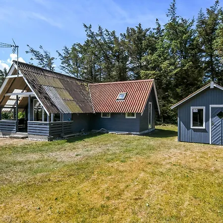 Feriehus Hyggeligt På Stor Naturgrund Sj916 *